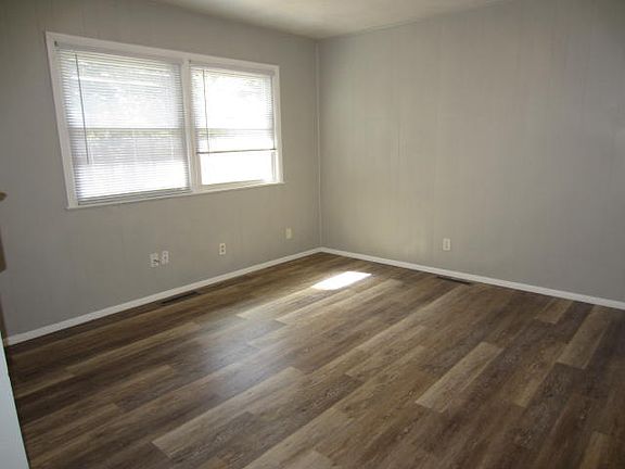 Bright Eat in Kitchen_10012019