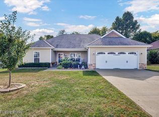 30 Quail Hollow Dr, Eminence, KY 40019