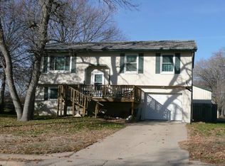 1718 Monroe St, Beatrice, NE 68310