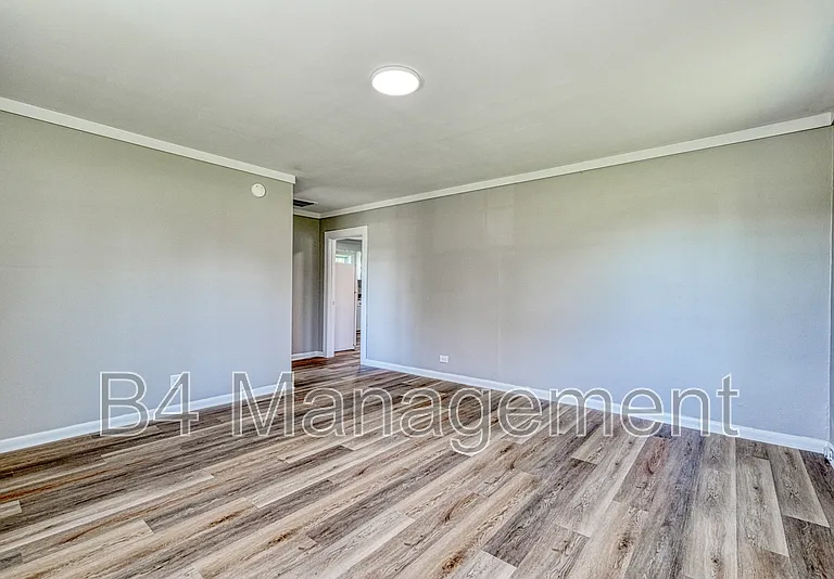 151 Church St — Photo 9