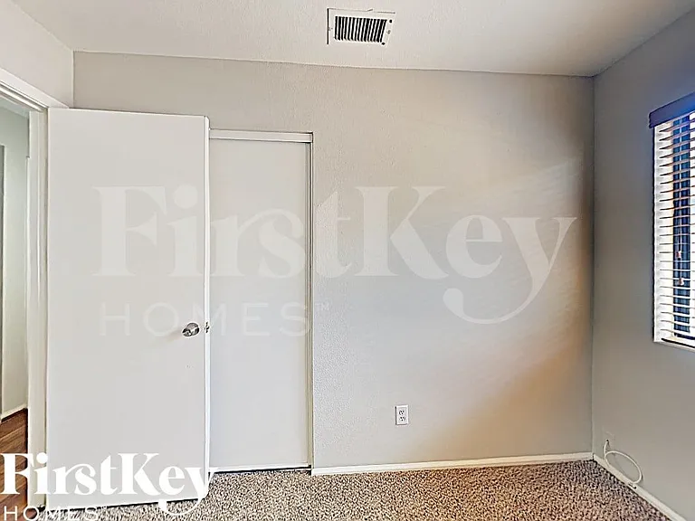3167 W Foothill Dr — Photo 11
