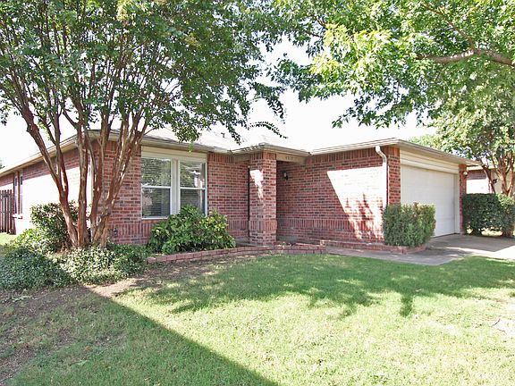 3rd image of 4513 Willow Way Dr