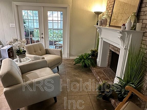 4th image of 896 Jamestown Landing Rd
