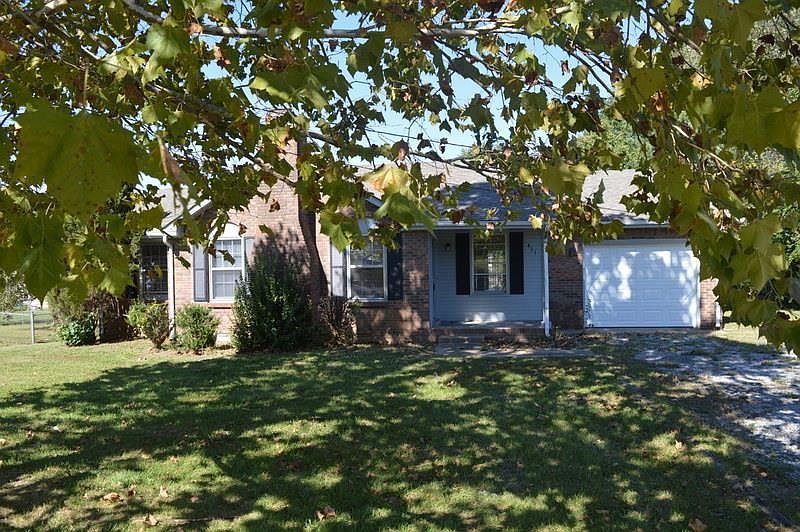 1st image of 411 Manorstone Ln