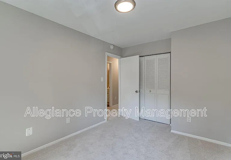 3374 Breckenridge Ct — Photo 17