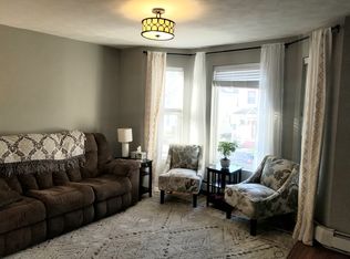 835 Selby Ave, Saint Paul, MN 55104