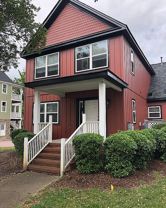 2nd image of 3701 Bay Oaks Pl