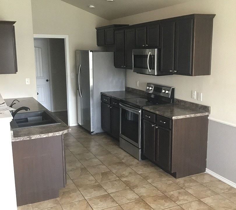 1st image of 3215 Oriental Ave
