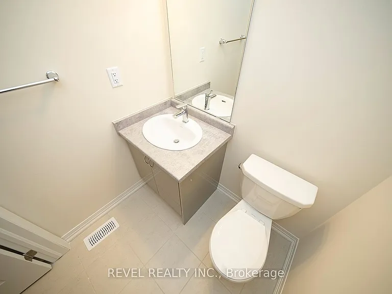 31 Wakeling Dr — Photo 5