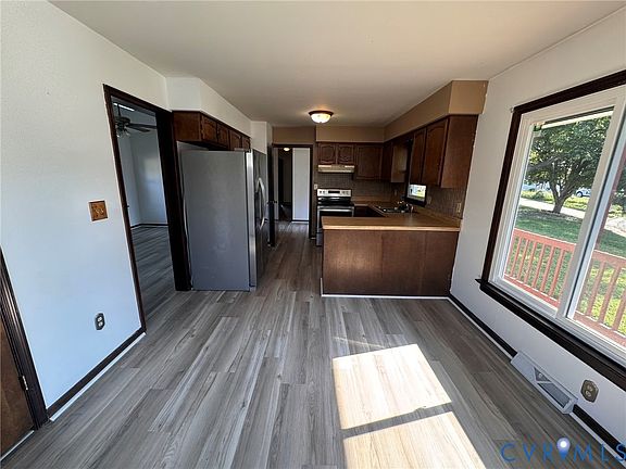 4th image of 6404 Meterie Ct