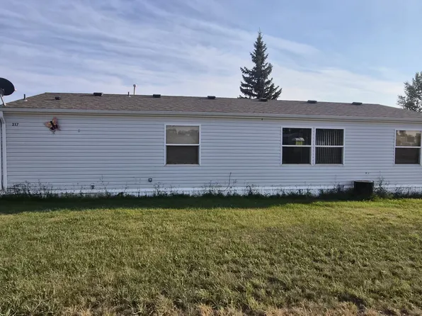 217 11th Ave W, Richardton, ND 58652