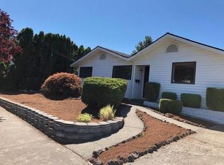 2940 Seckel St, Medford, OR 97504