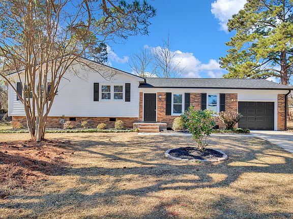 3rd image of 6613 Wesleyan Ct