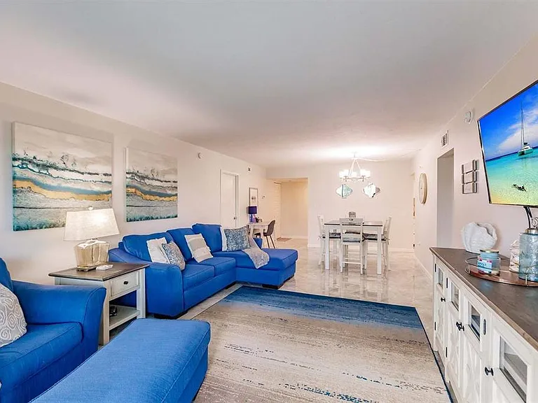 1200 E Peppertree Ln #206 — Photo 13
