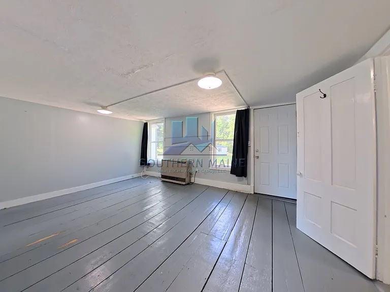 4 Glenwood Ave #D — Photo 2