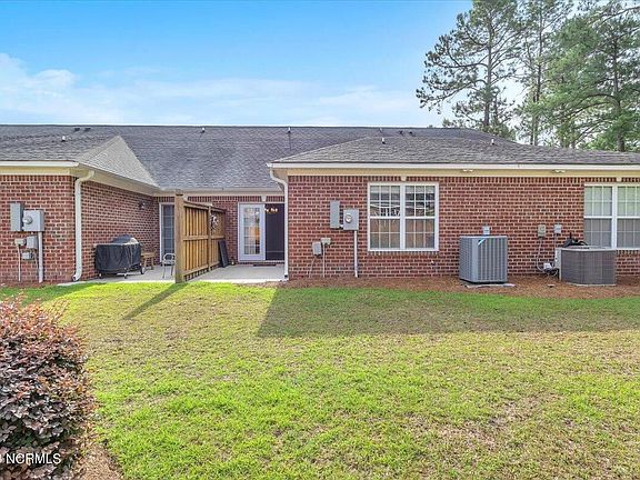 3rd image of 1021 Bridgeport Way