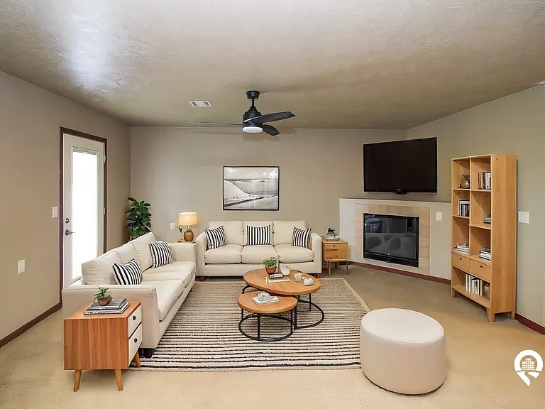 3513 W Ralph Rogers Rd #17 — Photo 14