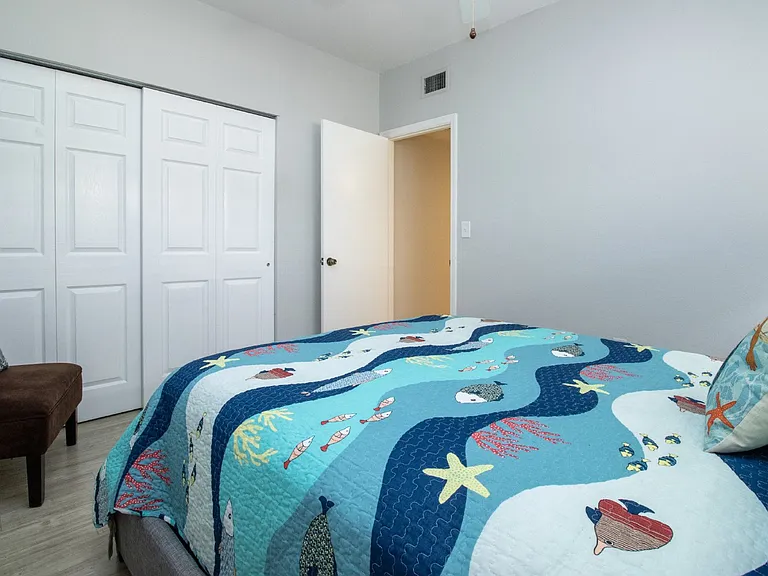 5920 Driftwood Ave — Photo 19
