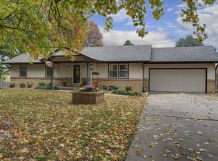 4942 S Palmer Ave, Springfield, MO 65804