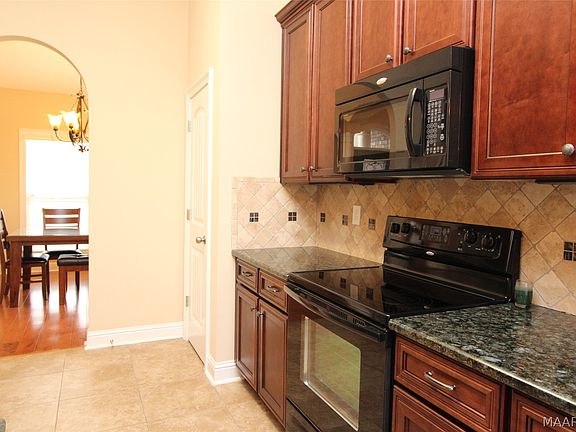 5th image of 9224 Autumnbrooke Way