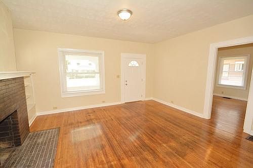5th image of 3834 N Capitol Ave