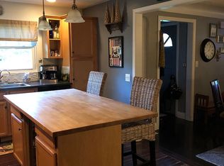 2110 Pine Ridge Dr, Wickliffe, OH 44092