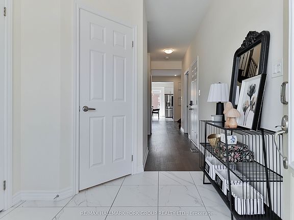 4th image of 434 Ritas Ave