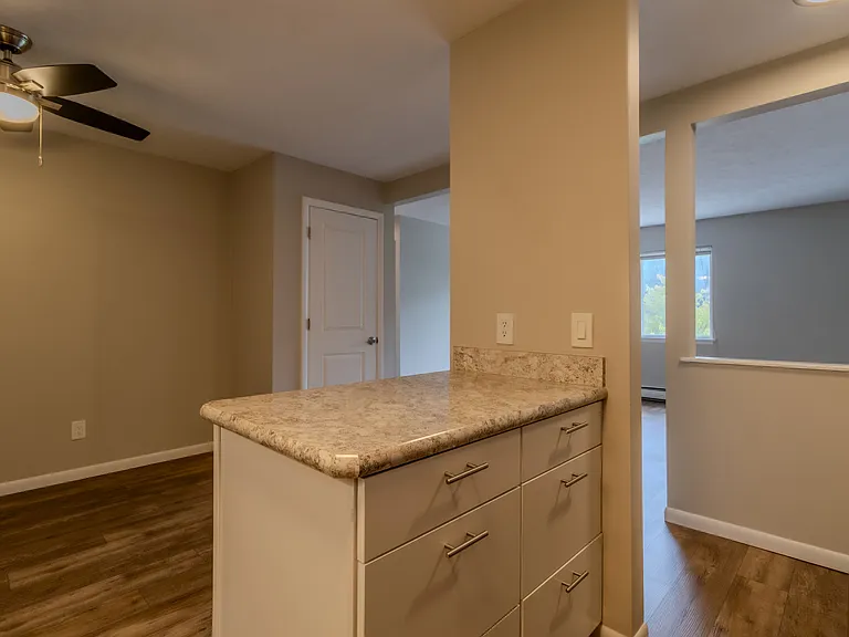 The Tides 1510 Veterans Dr — Photo 31