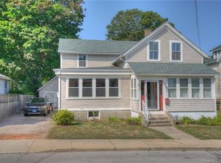 3 Washington St, Pawcatuck, CT 06379