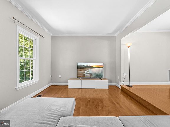 4th image of 10256 Eagle Nest Ct