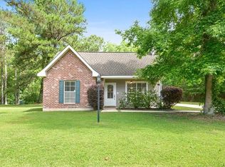 20055 Twin Oaks Dr, Hammond, LA 70403