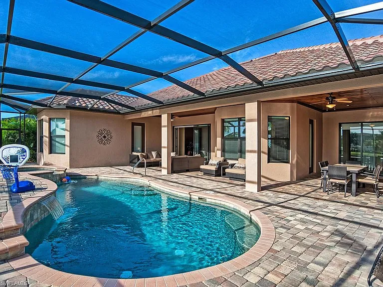 9634 Firenze Cir — Photo 1