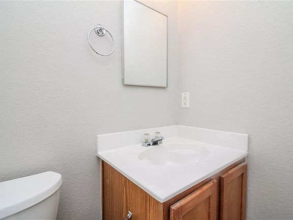 4th image of 5128 Bedfordshire Dr