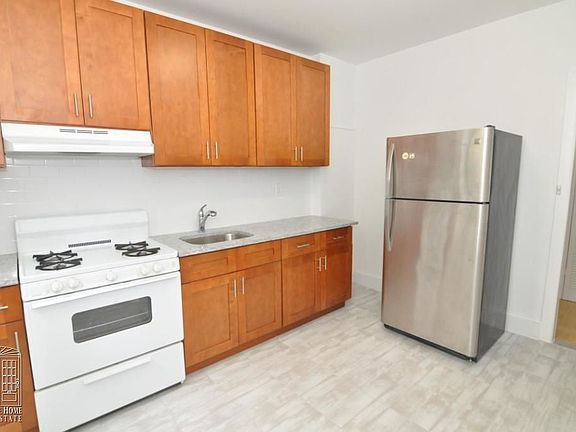 3rd image of 5017 45th St APT 2R