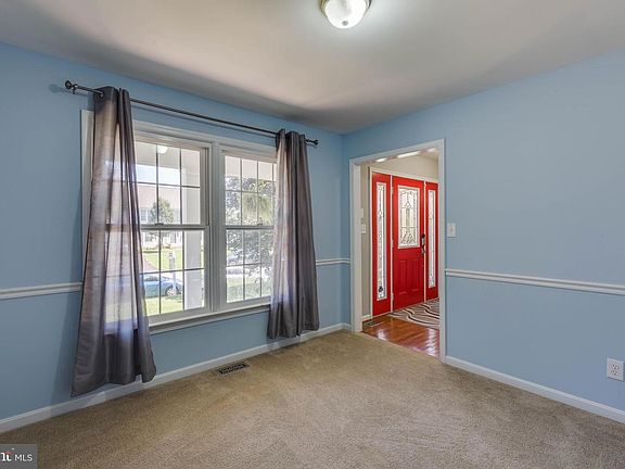 4th image of 6924 Lakeland Way