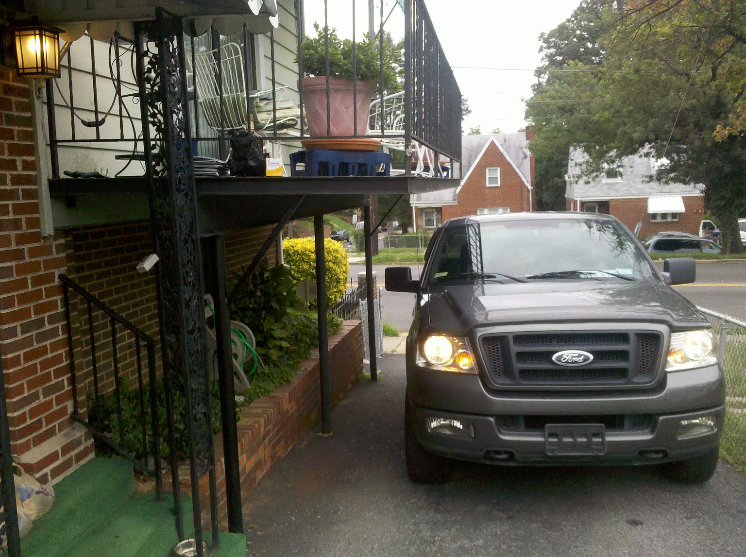 4292 1/2 Southern Ave SE photo 1