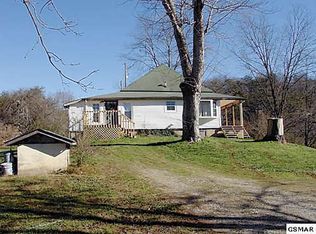 3573 Old Mountain Rd, Sevierville, TN 37876