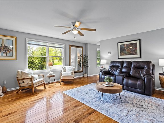 5th image of 2308 Plank Rd