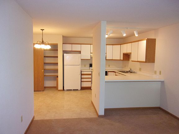 2nd image of 4918 Windward Ct APT 16