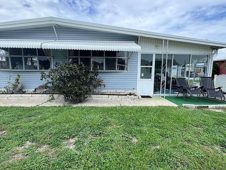 2505 E Bay Dr #54 — Photo 4