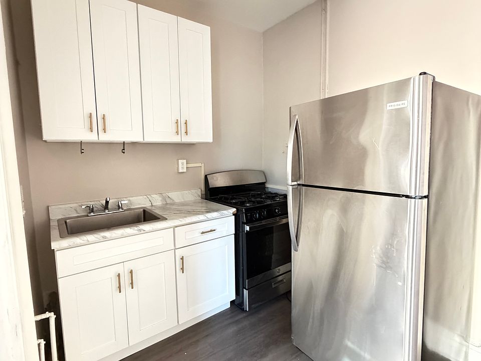 1st image of 104 Belmont Ave APT 4C