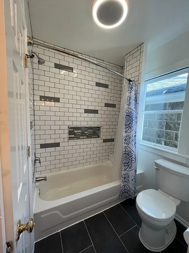 304 Broadway St — Photo 3