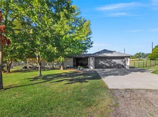 2419 Bennett Rd, Howe, TX 75459