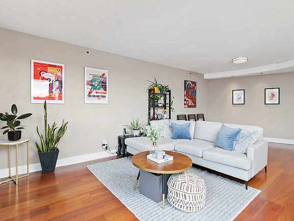 5th image of 990 Beach Ave #505