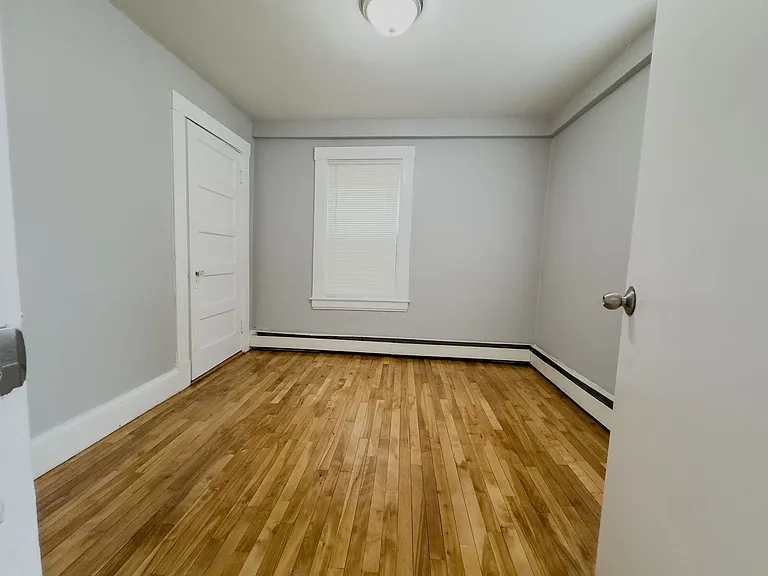 38 Water St — Photo 71