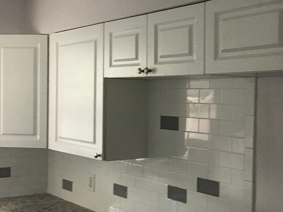 3rd image of 801 60th St N #121