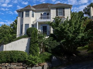 400 Merion Hill Ln, Conshohocken, PA