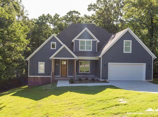 1146 E Columbus Pl, Fayetteville, AR 72701