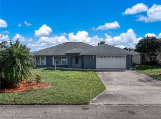 419 Barcelona Dr, Sebring, FL 33875