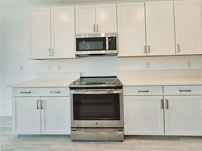 26330 Coco Cay Cir #201 — Photo 6